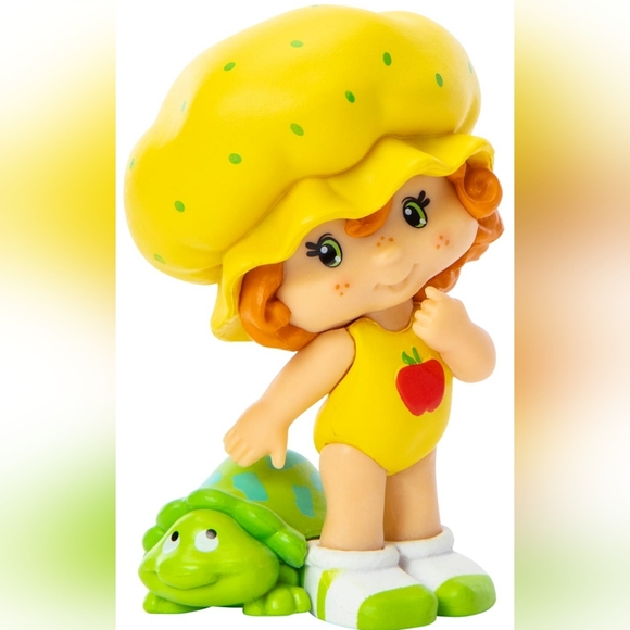 The World Of Strawberry Shortcake 'Apple🍎🍏Dumplin' Scented Collectible Figure - Picture 10 of 10
